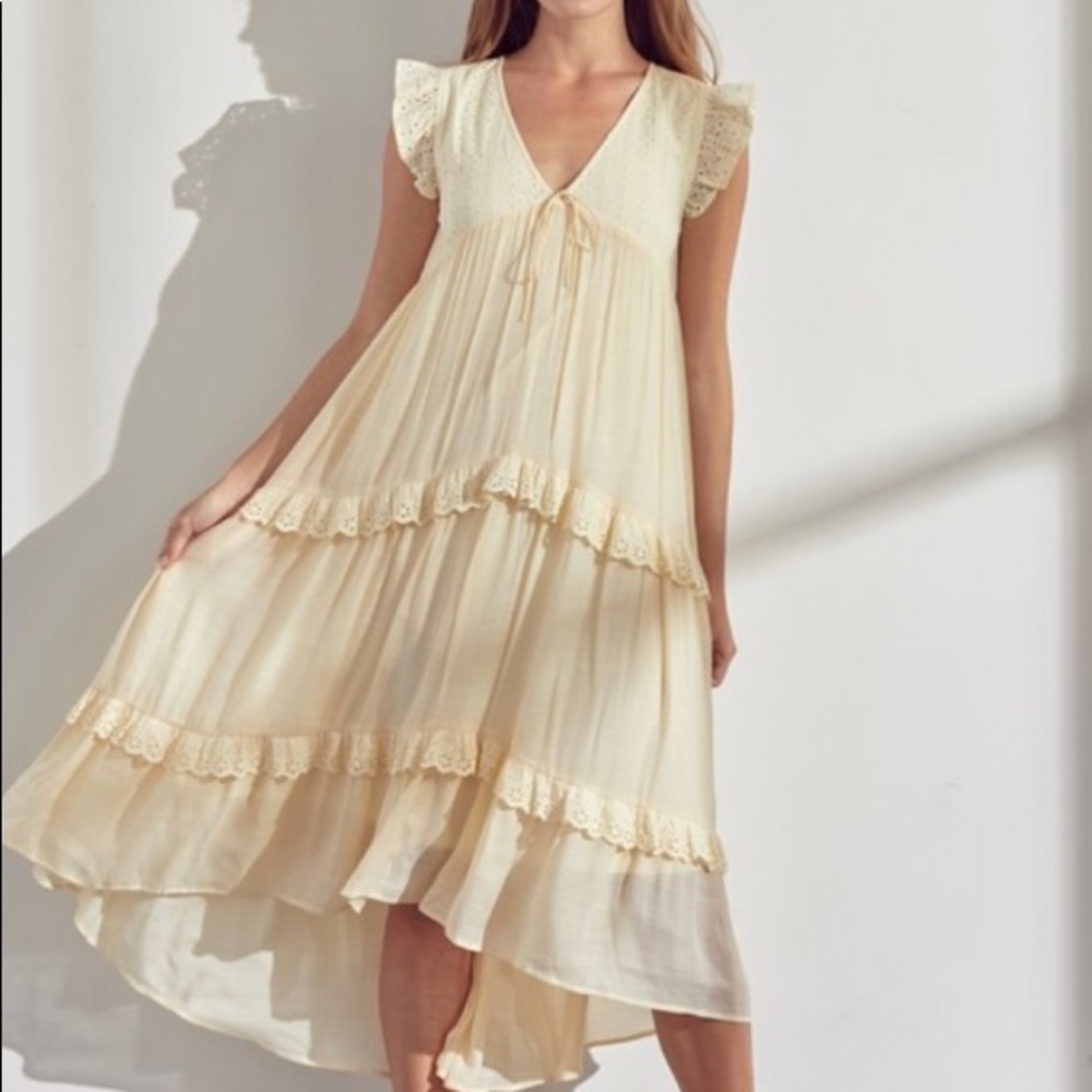 Midi / maxi dress with flutter details